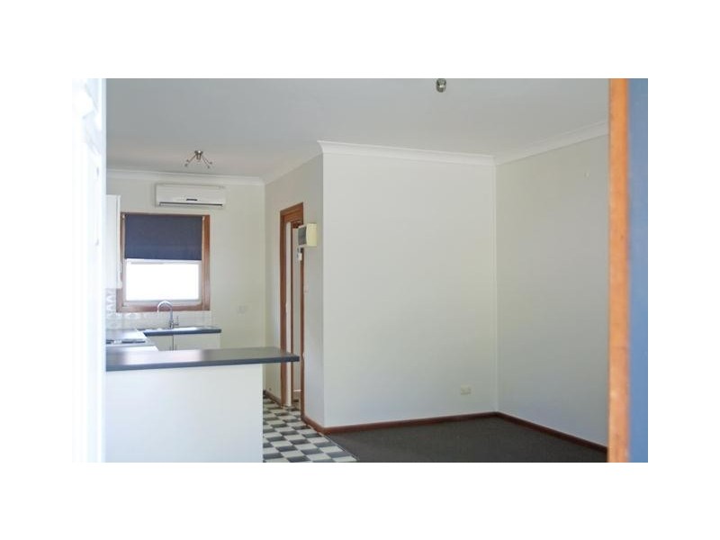 2/181 High Street, East Maitland NSW 2323