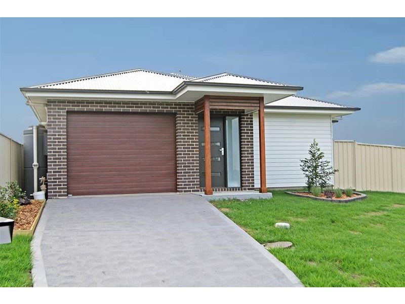 22 Sapphire Drive, Rutherford NSW 2320