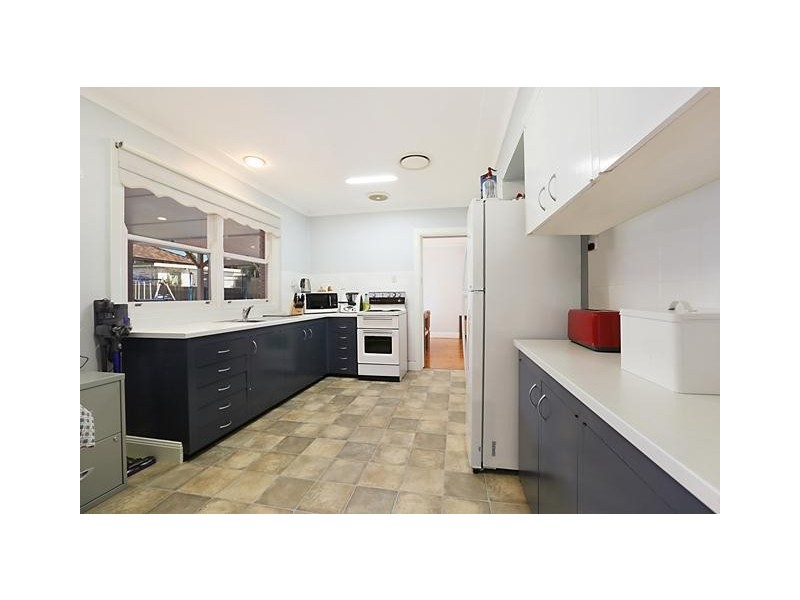 43 Robert Street, Tenambit NSW 2323