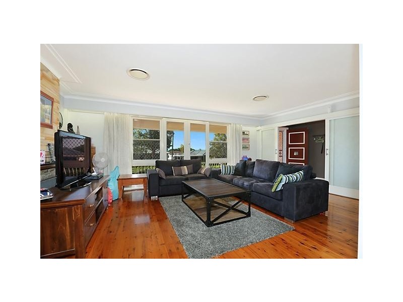 43 Robert Street, Tenambit NSW 2323