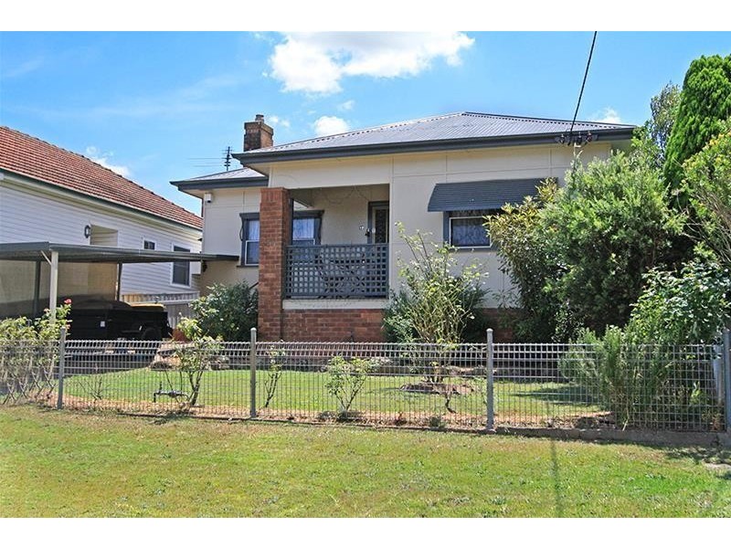 17 Wentworth Street, Telarah NSW 2320