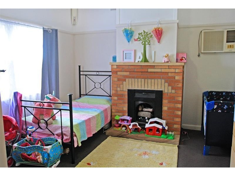 17 Wentworth Street, Telarah NSW 2320