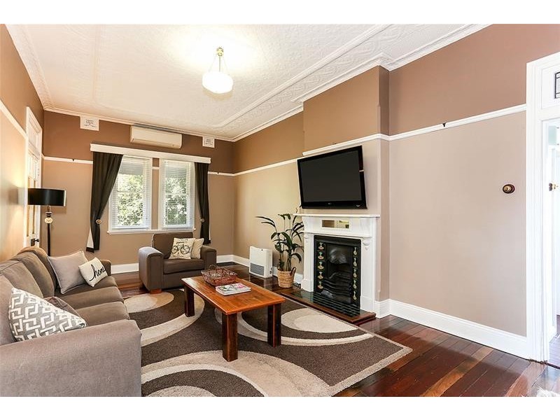 16 Thomas Street, Telarah NSW 2320