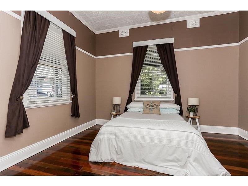 16 Thomas Street, Telarah NSW 2320