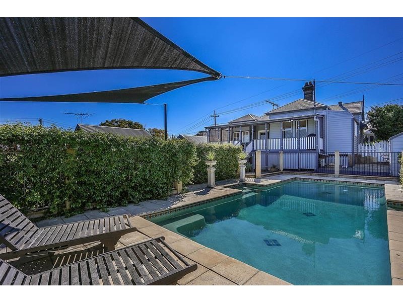 16 Thomas Street, Telarah NSW 2320