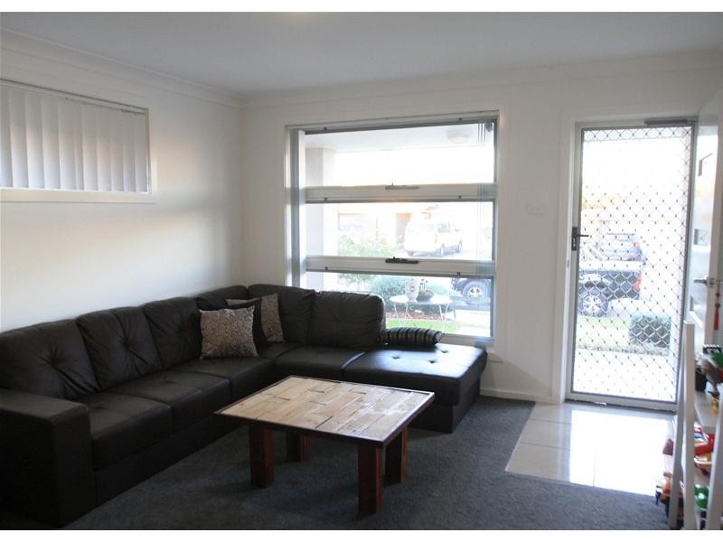 2/22 Lapwing Street, Aberglasslyn NSW 2320