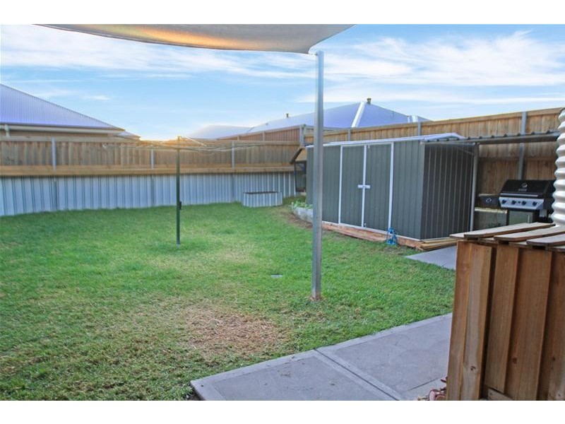 2/22 Lapwing Street, Aberglasslyn NSW 2320