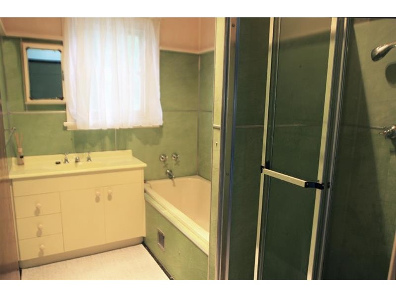 8 Green Street, Telarah NSW 2320