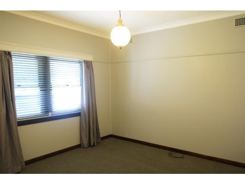 8 Green Street, Telarah NSW 2320