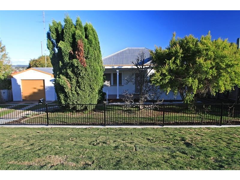 8 Green Street, Telarah NSW 2320