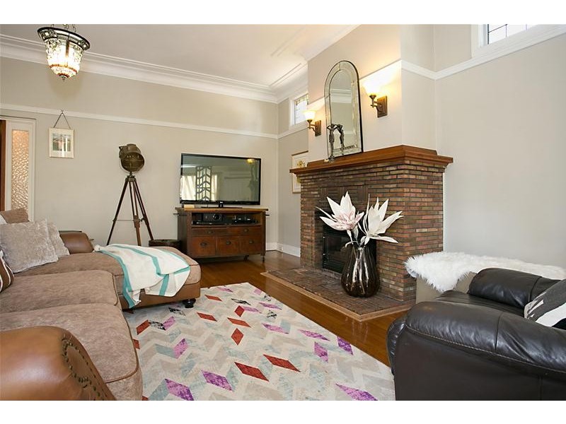 61 New England Highway, Maitland NSW 2320