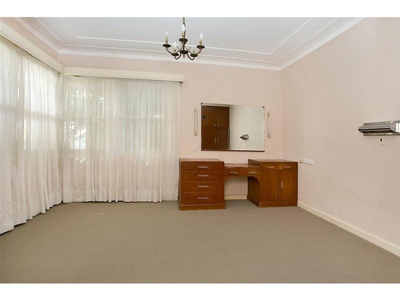 243 New England Highway, Rutherford NSW 2320