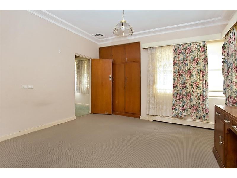 243 New England Highway, Rutherford NSW 2320