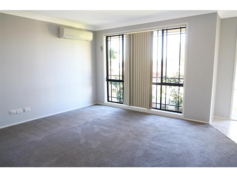 27 Bairds Close, Rutherford NSW 2320