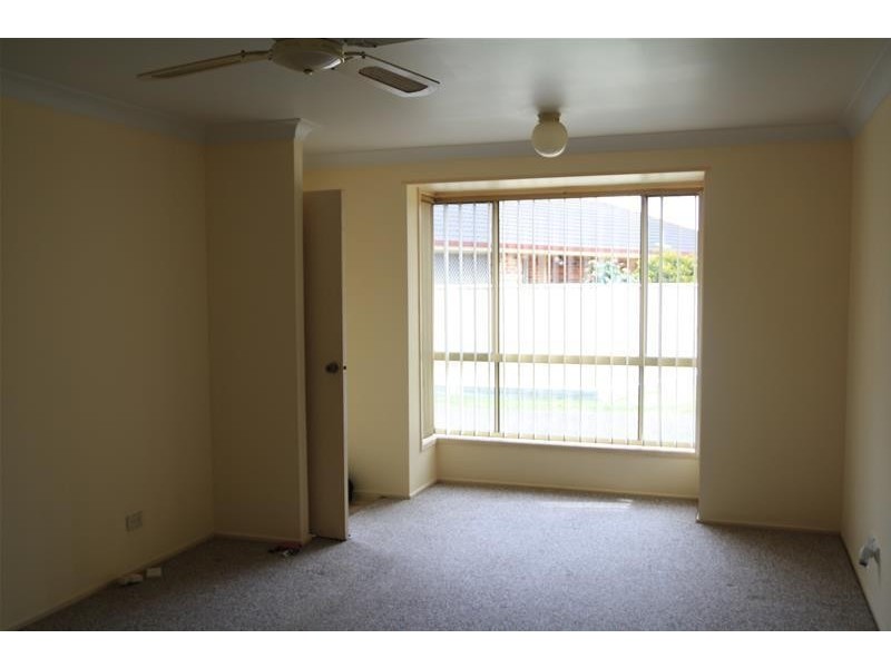 5/3 Justine Parade, Rutherford NSW 2320