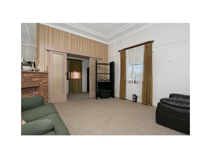 83 Gillies Street, Rutherford NSW 2320