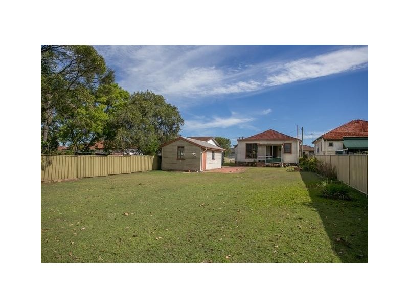 83 Gillies Street, Rutherford NSW 2320