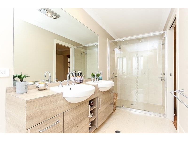 124 Bolwarra Park Drive, Bolwarra Heights NSW 2320