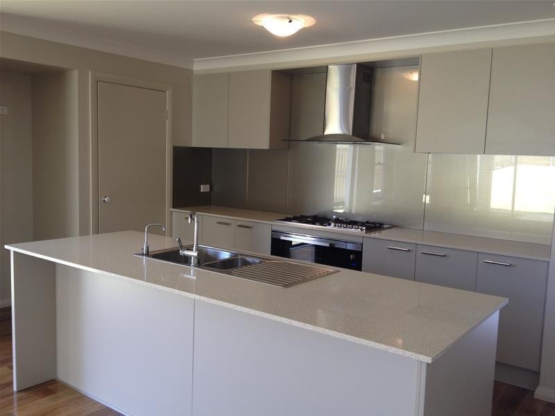 45 Redgum Circuit, Aberglasslyn NSW 2320