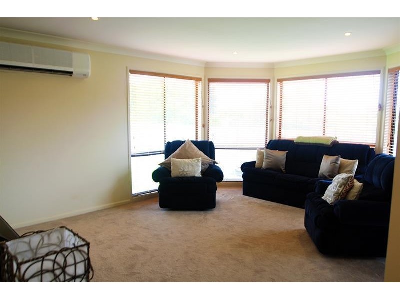 8 Filey Street, Greta NSW 2334