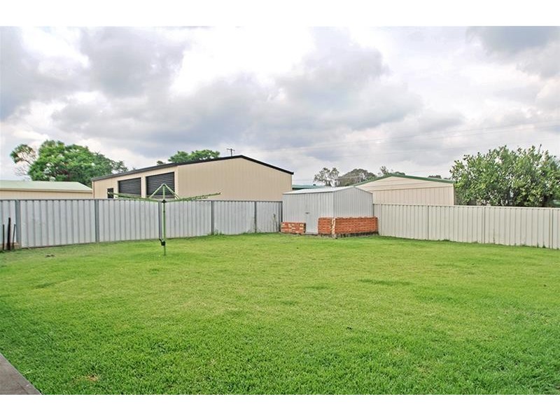 8 Filey Street, Greta NSW 2334