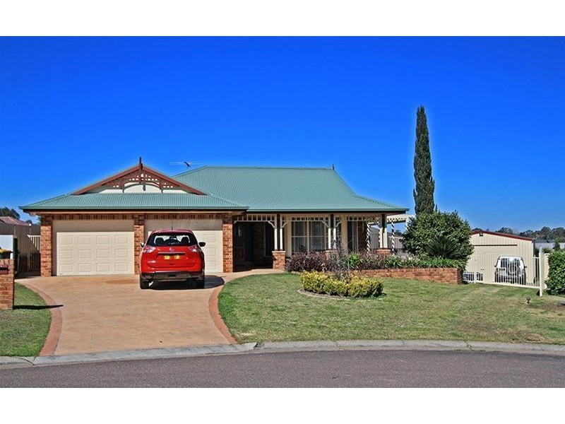 13 Caitlin Close, Bolwarra Heights NSW 2320