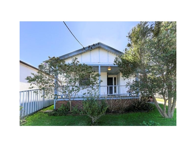 3 Russell Street, Telarah NSW 2320