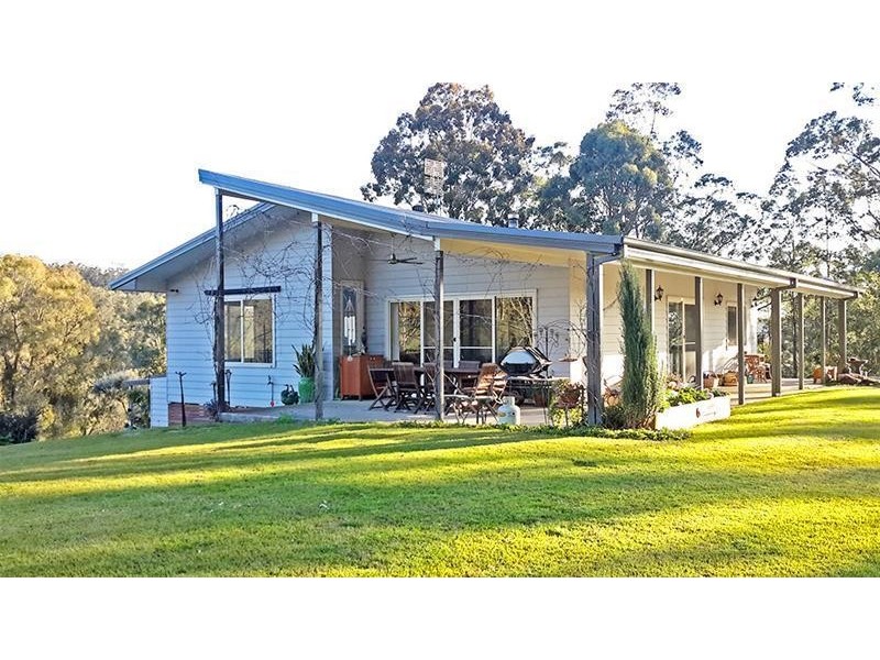 151  Keppies Lane, Paterson NSW 2421