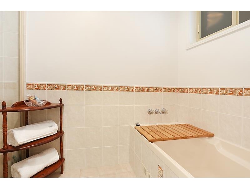 11 Cedar Wattle Close, Aberglasslyn NSW 2320