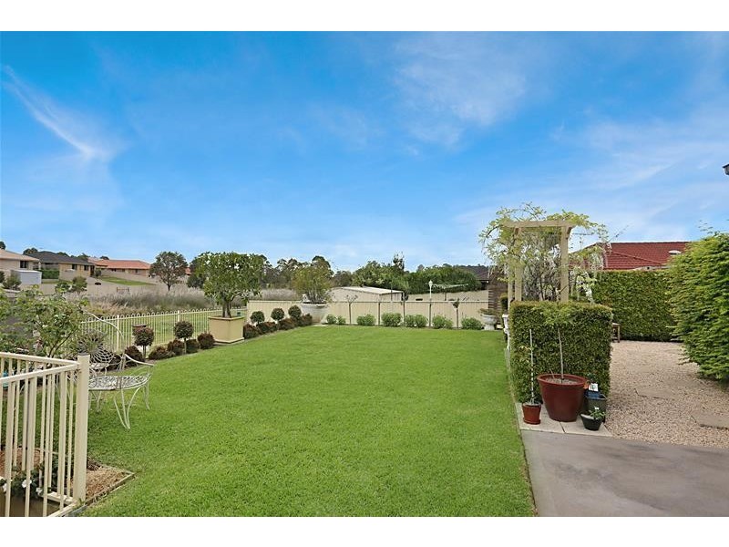 11 Cedar Wattle Close, Aberglasslyn NSW 2320