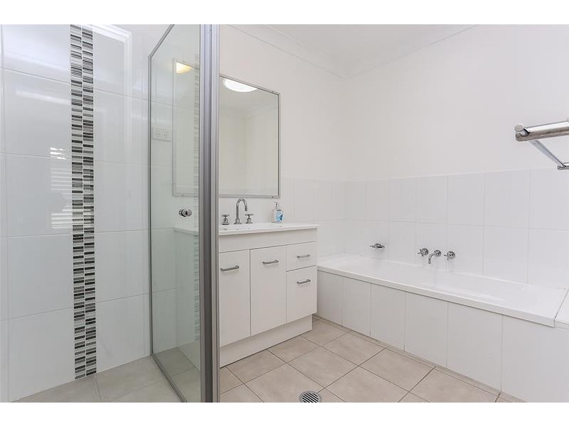 28 McKeachies Drive, Aberglasslyn NSW 2320