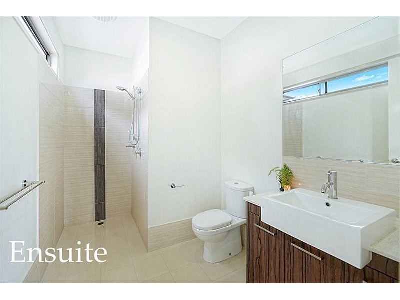 132 Eugaree Street, Southport QLD 4215