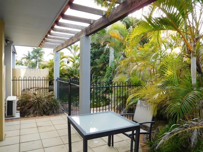 290 Ferry Road, Southport QLD 4215