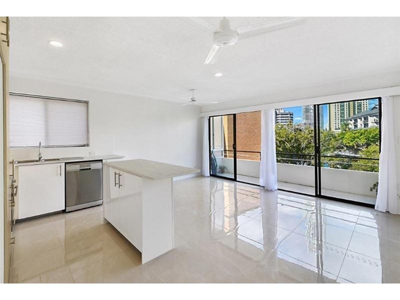 15/57 Peninsular Drive, Surfers Paradise QLD 4217