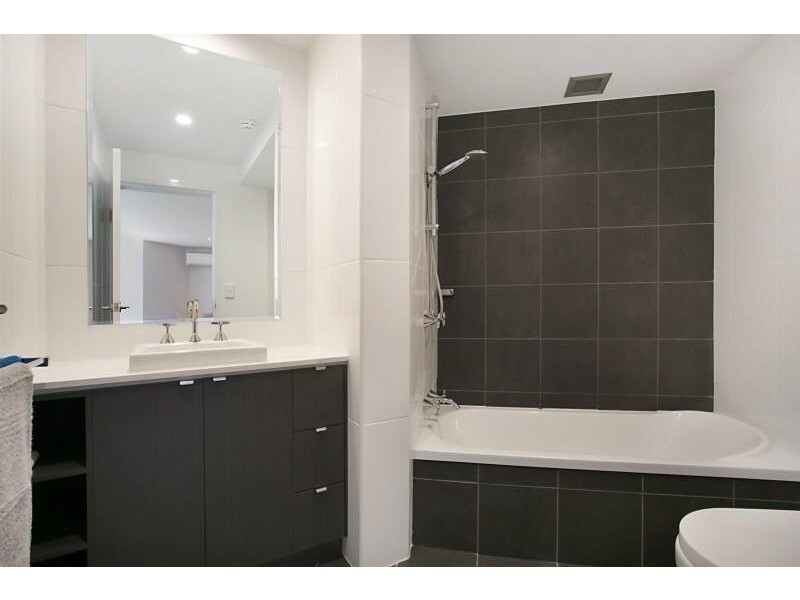 802 “Top of the Mark Orchid Avenue, Surfers Paradise QLD 4217