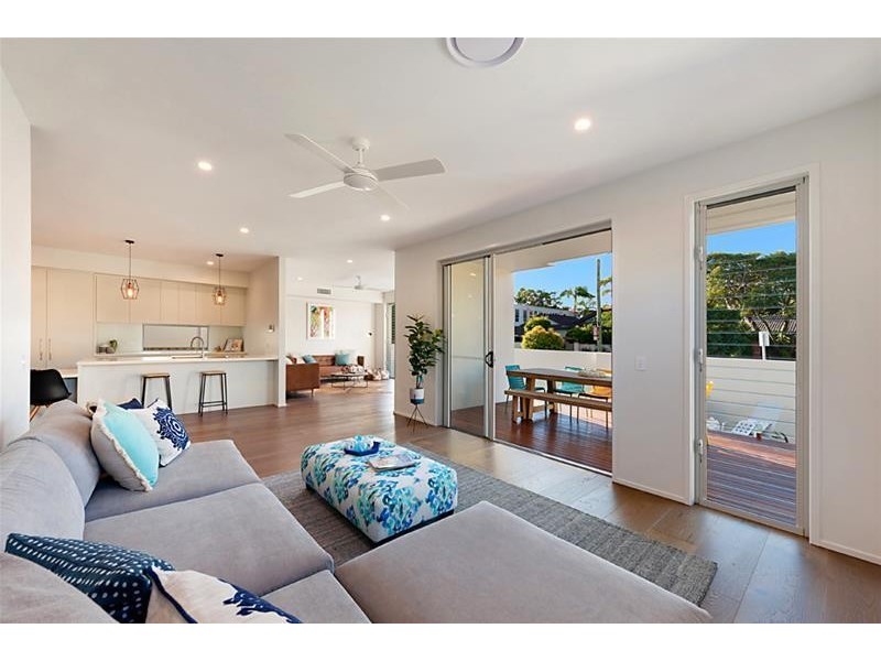 12a  Oak Avenue, Surfers Paradise QLD 4217