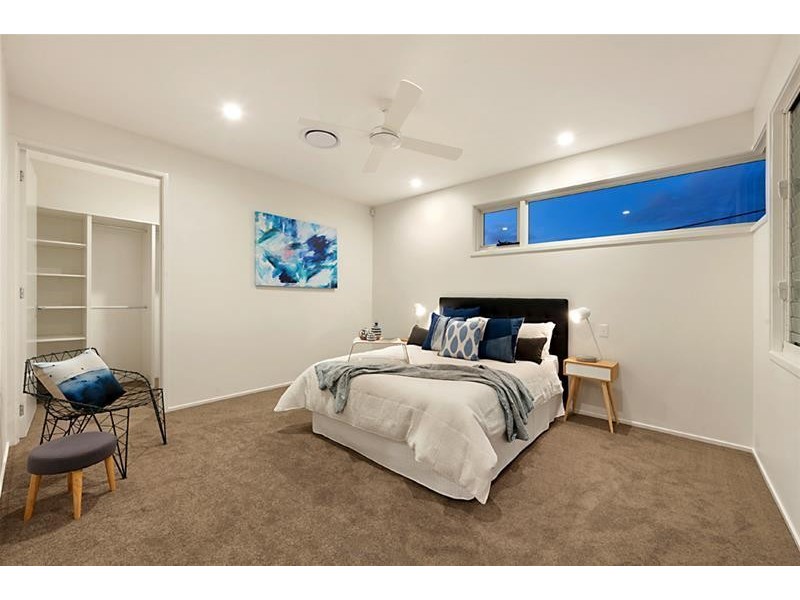 12a  Oak Avenue, Surfers Paradise QLD 4217