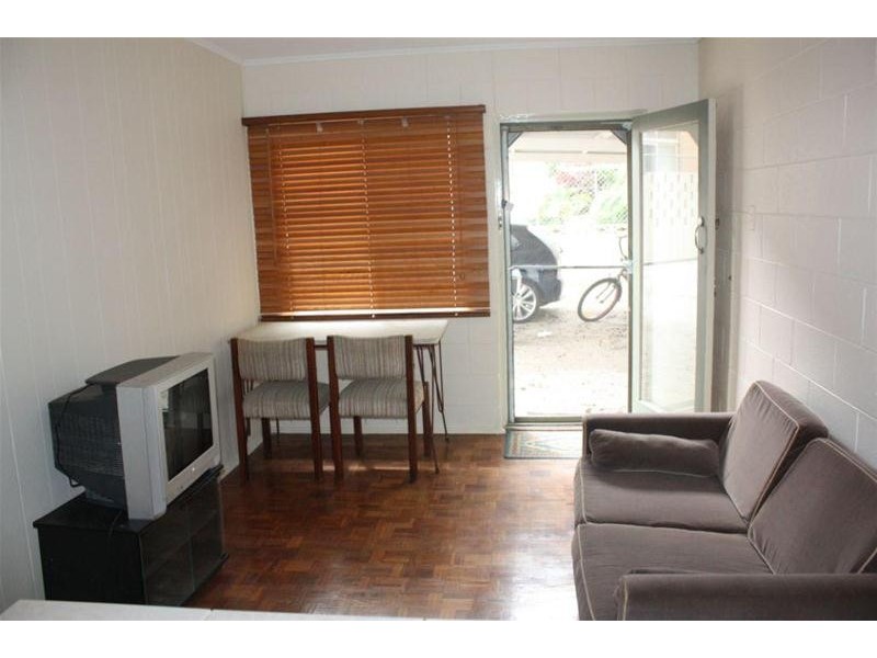 3/25 Leonard Avenue, Surfers Paradise QLD 4217