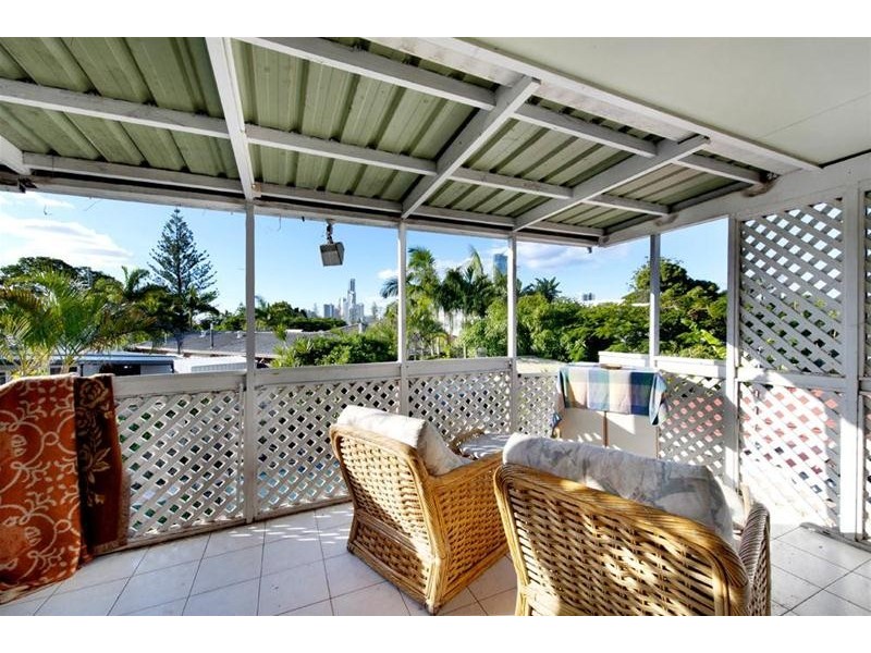 47 Salerno Street, Isle Of Capri QLD 4217