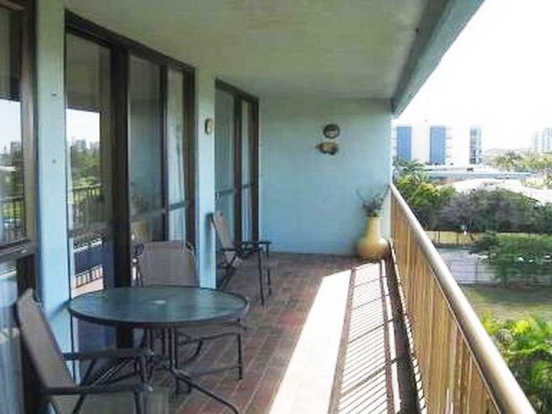 4B/114 Marine Parade, Southport QLD 4215