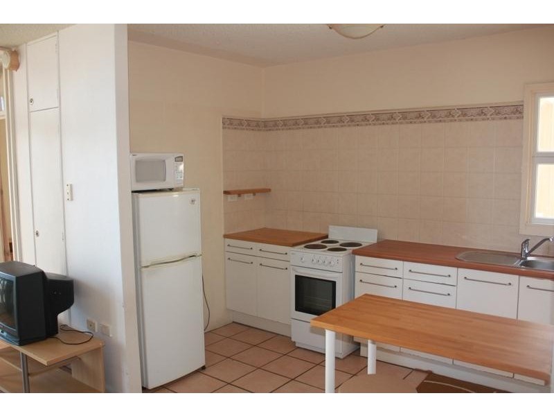 34 Hanlan Street (Kinkabool), Surfers Paradise QLD 4217