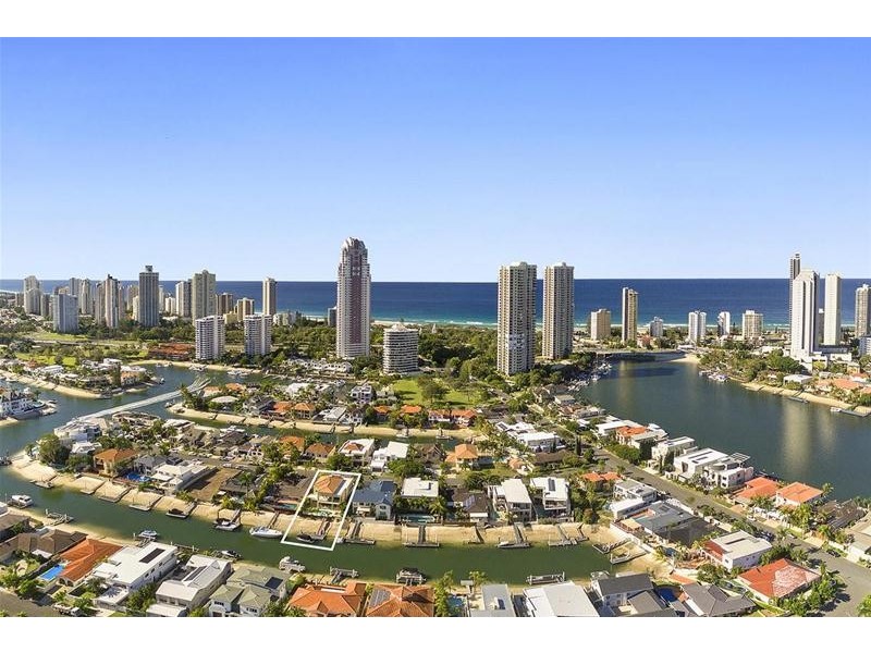 14 Seafarer Court, Paradise Waters QLD 4217