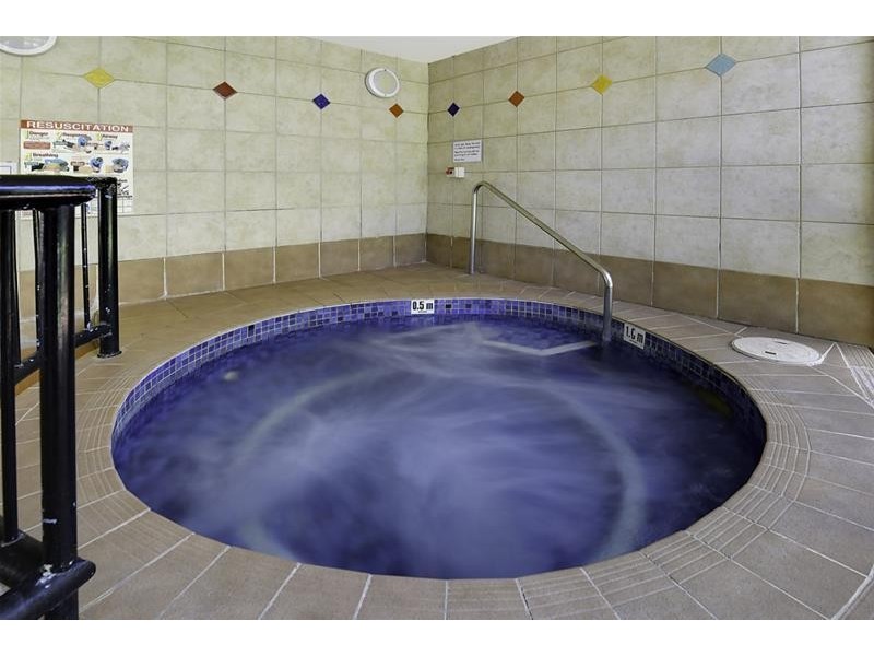 8/2943 Surfers Paradise Boulevard, Surfers Paradise QLD 4217