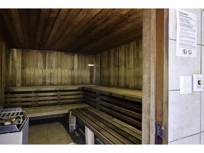 8/2943 Surfers Paradise Boulevard, Surfers Paradise QLD 4217