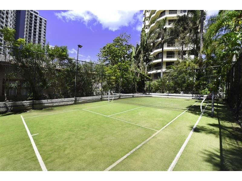 8/2943 Surfers Paradise Boulevard, Surfers Paradise QLD 4217