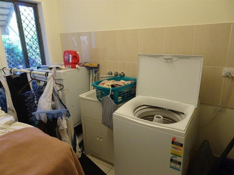 129 Falconer Street, Southport QLD 4215