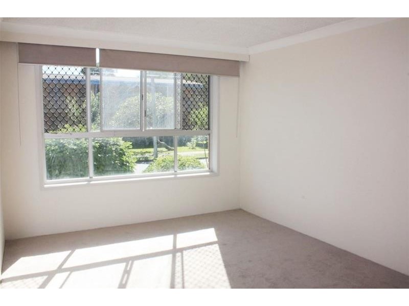 2 Sunrise Boulevard, Surfers Paradise QLD 4217