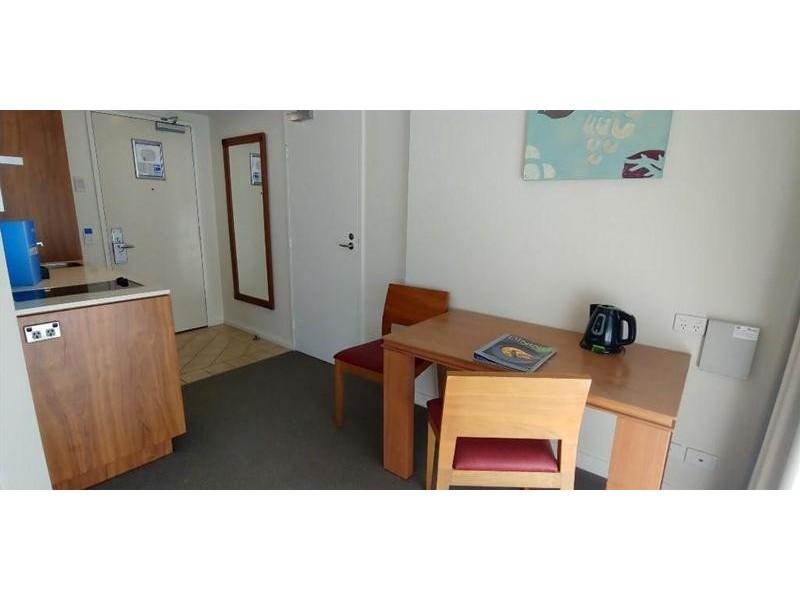 25 Laycock Street, Surfers Paradise QLD 4217