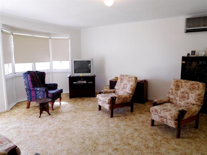 12 Wallace Street, Southport QLD 4215