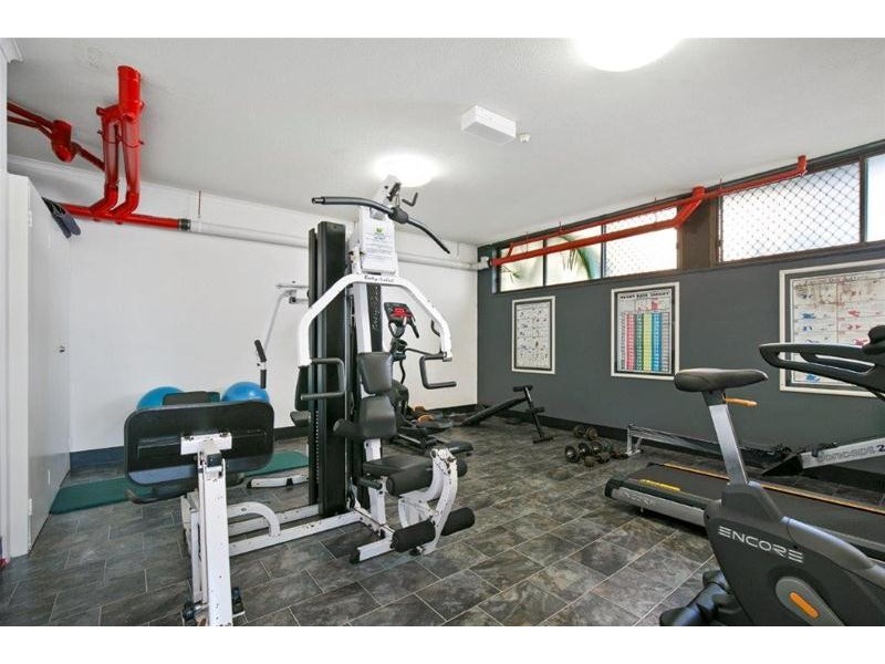 10/2940 Gold Coast Highway, Surfers Paradise QLD 4217